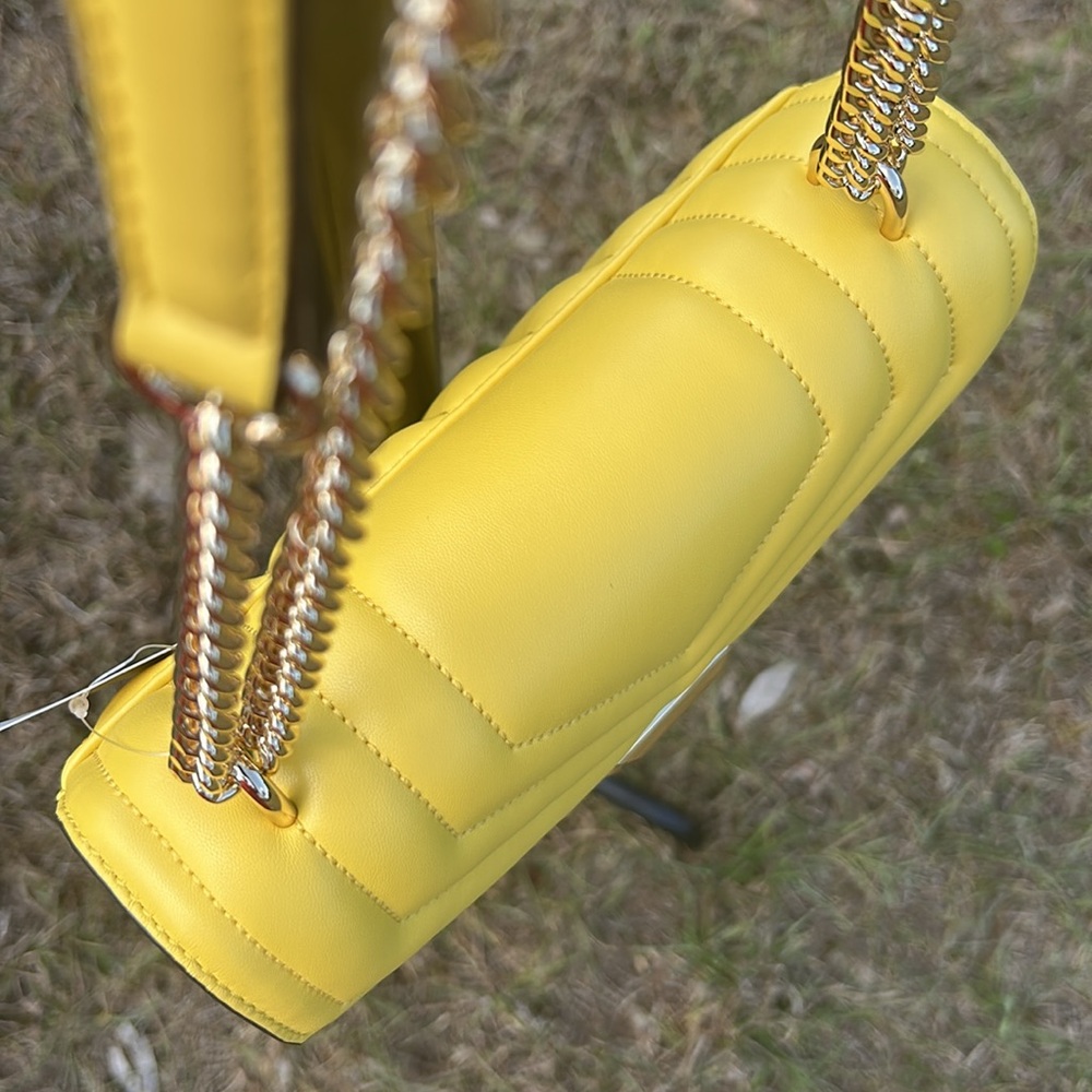 NWT $628 Michael Kors versatile chain shoulder bag - Yellow - Picture 8 of 11